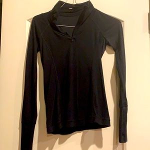 *reserved* black lululemon light pullover